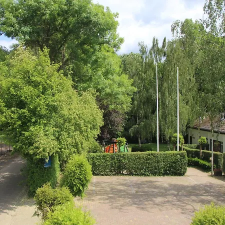 Holiday home Serene In With Terrace Ulestraten