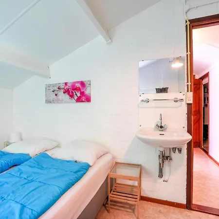 Holiday home Serene In With Terrace *