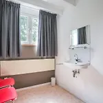 Serene In With Terrace * Ulestraten