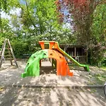 Casa de Férias Serene In With Terrace Ulestraten