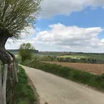 Serene In With Terrace Casa de Férias