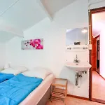 Serene In With Terrace Casa de Férias Ulestraten