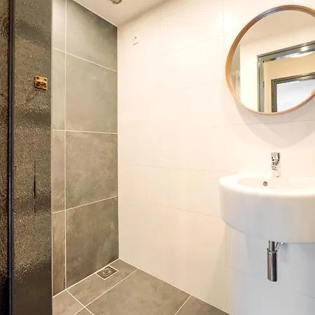 Сasa de vacaciones Serene In With Terrace *