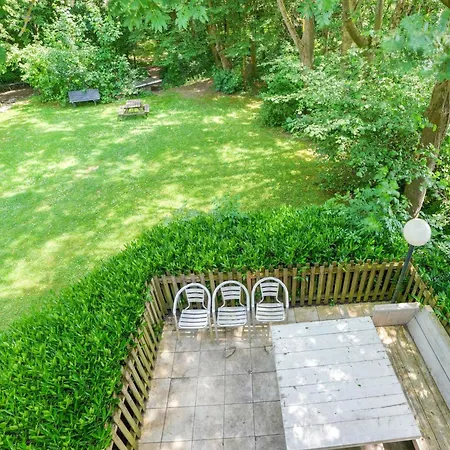 Serene In With Terrace Feriehus